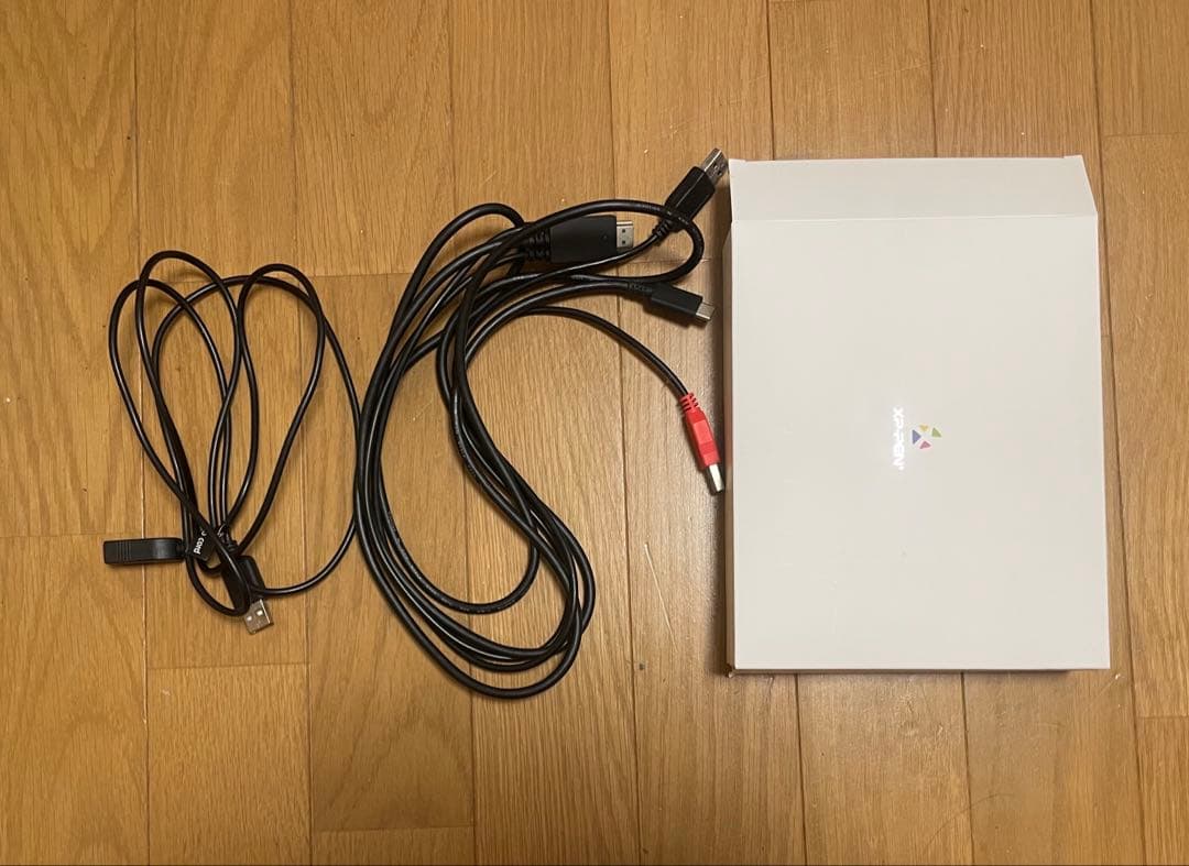 Artist 13.3 Pro Holiday Edition 本体