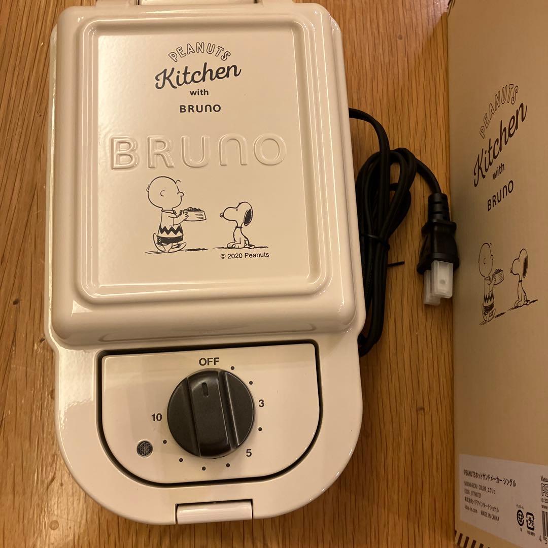 未使用　BRUNO ホットサンドメーカー スヌーピー