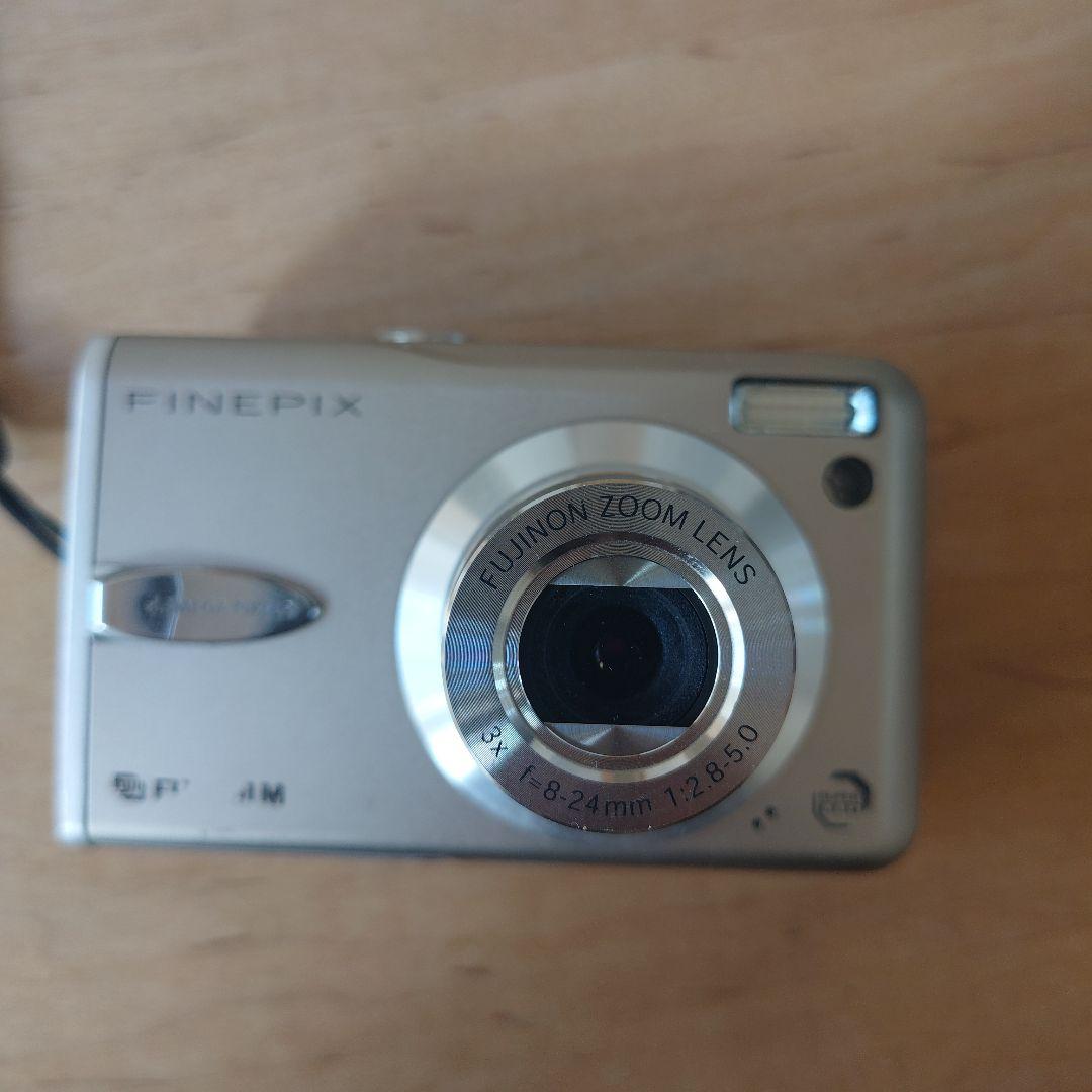 Fujifilm FinePix F30 & xDピクチャーカード2GB