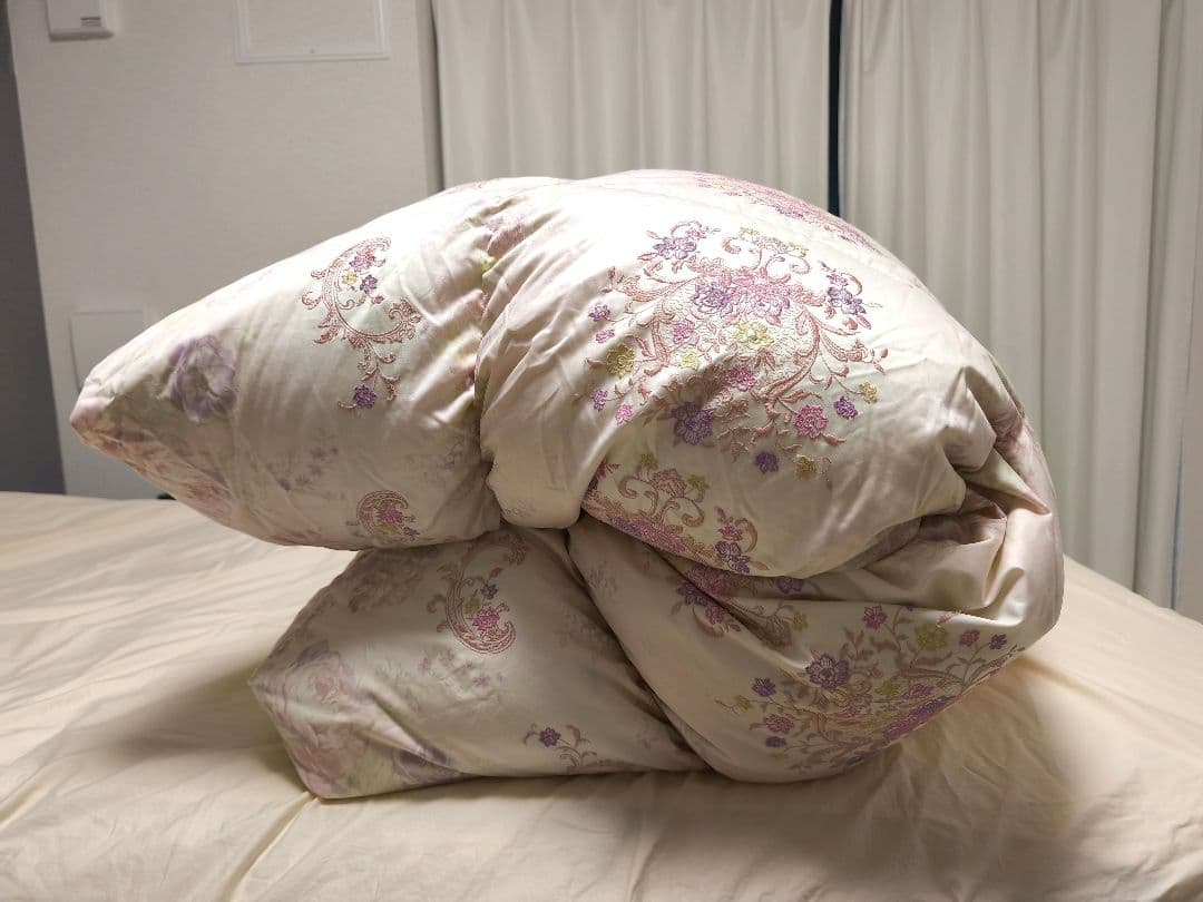 丸八真綿　ソワリー　高級　羽毛掛け布団　羽毛布団