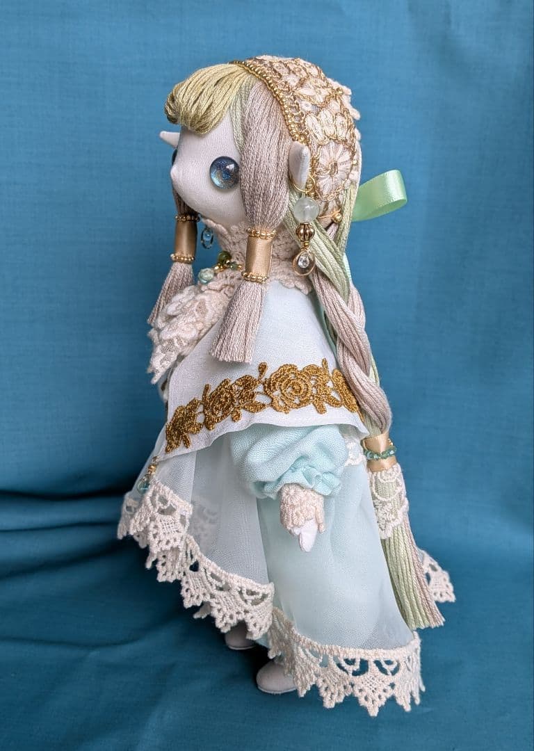 翠銀髪の子　オリジナル アートドール