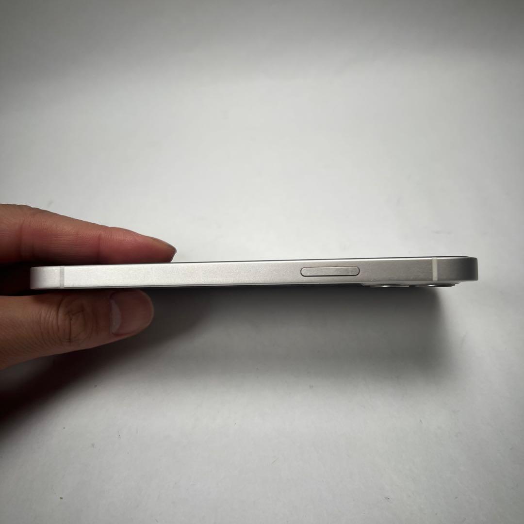 【即使用可／SIMフリー】iPhone 12 64GB 画面割れあり 動作良好