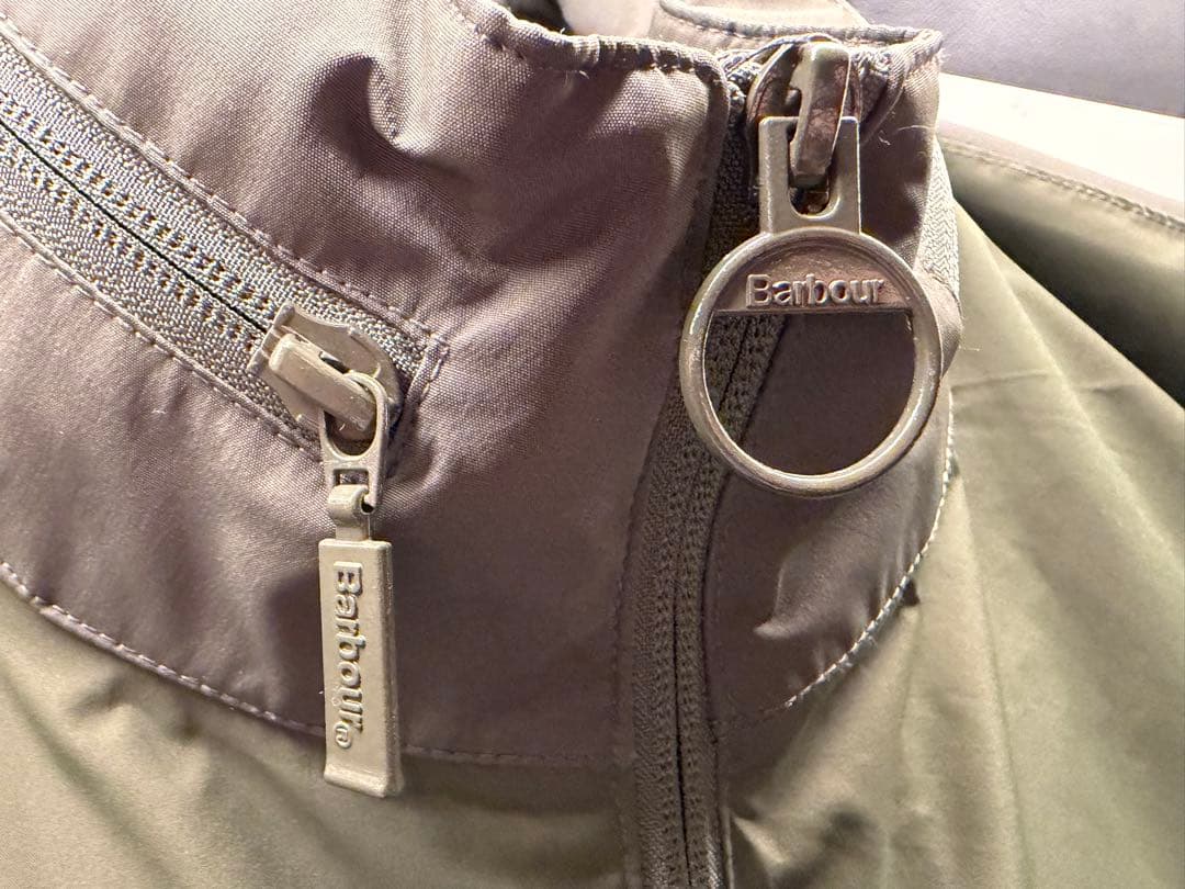 Barbour バブアー レア品 防水ナイロンジャケット オリーブグリーン