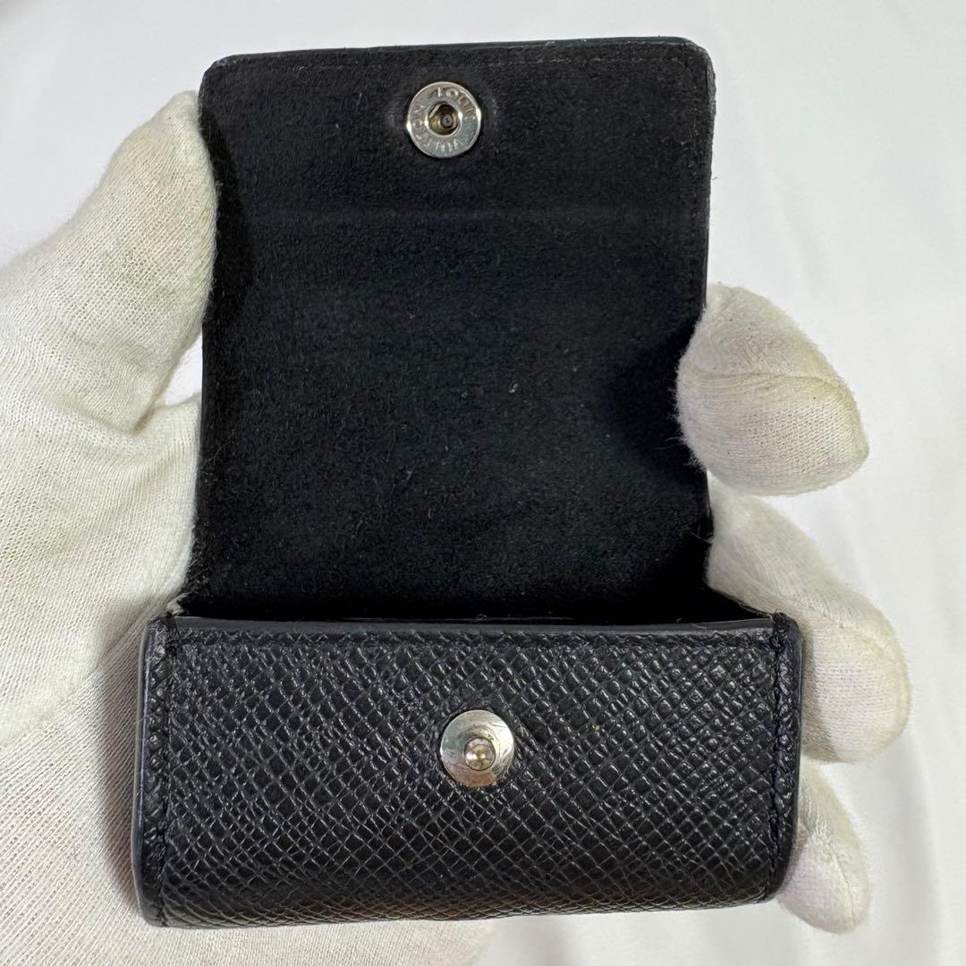 ルイヴィトン　AirPods Proケース　モノグラム エクリプス　レザー　黒