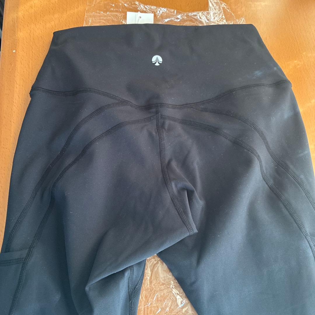新品未使用 ハイウエスト ヨガパンツ 黒 ポケット付き Mサイズ