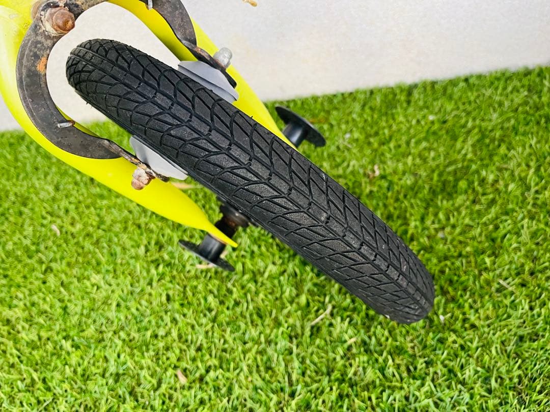 ストライダー キッズバイク STRIDER 14X ライムイエロー　黄色　自転車