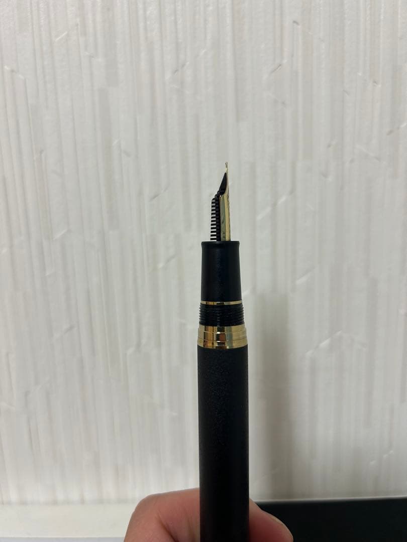 セーラー万年筆 エボナイト彫刻万年筆 夜霞　細字