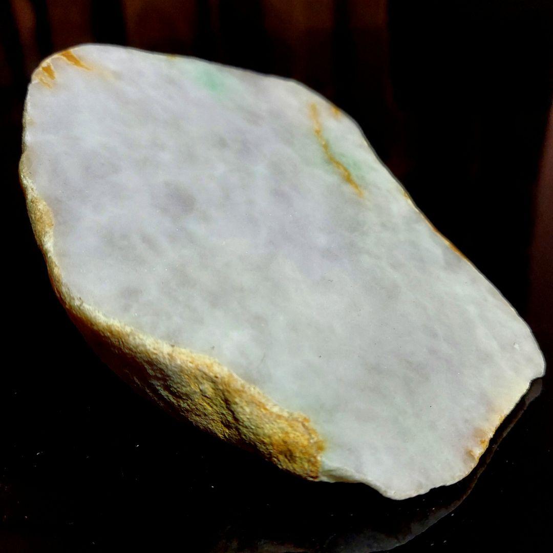 淡いピンクが綺麗で大きな JADEITE 本翡翠 原石 1面磨き 517