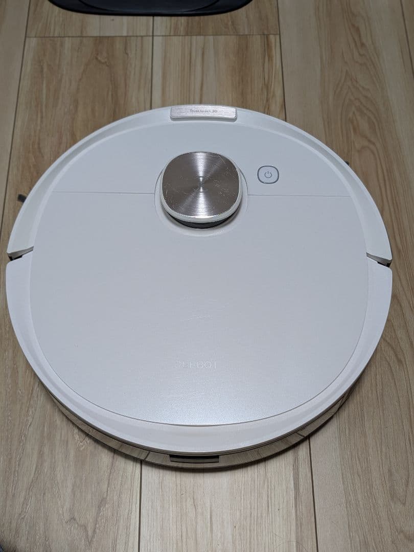 DEEBOT OZMO T8+ ロボット掃除機 本体　ゴミ収集スタンド付き