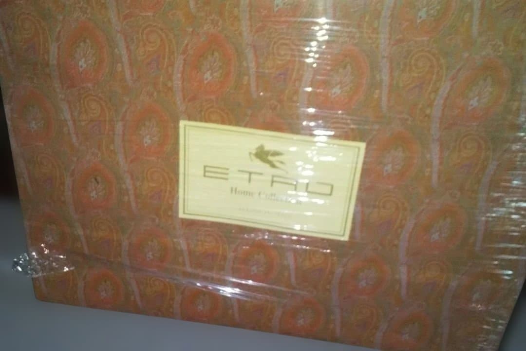 ETRO毛布 新品ギフト箱入り エトロ毛布 高級シール織り毛布