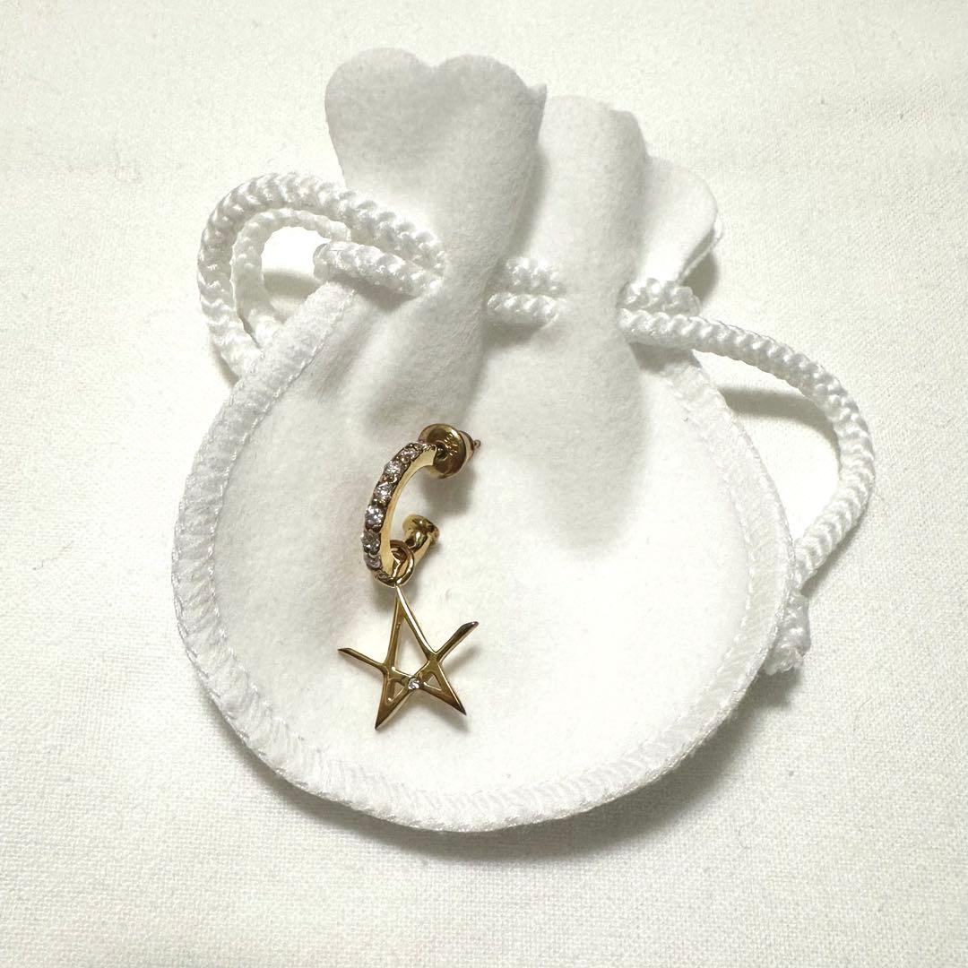 ゆんページ【新品未使用】クレセントルナ 星型 ピアス 片耳 ゴールド