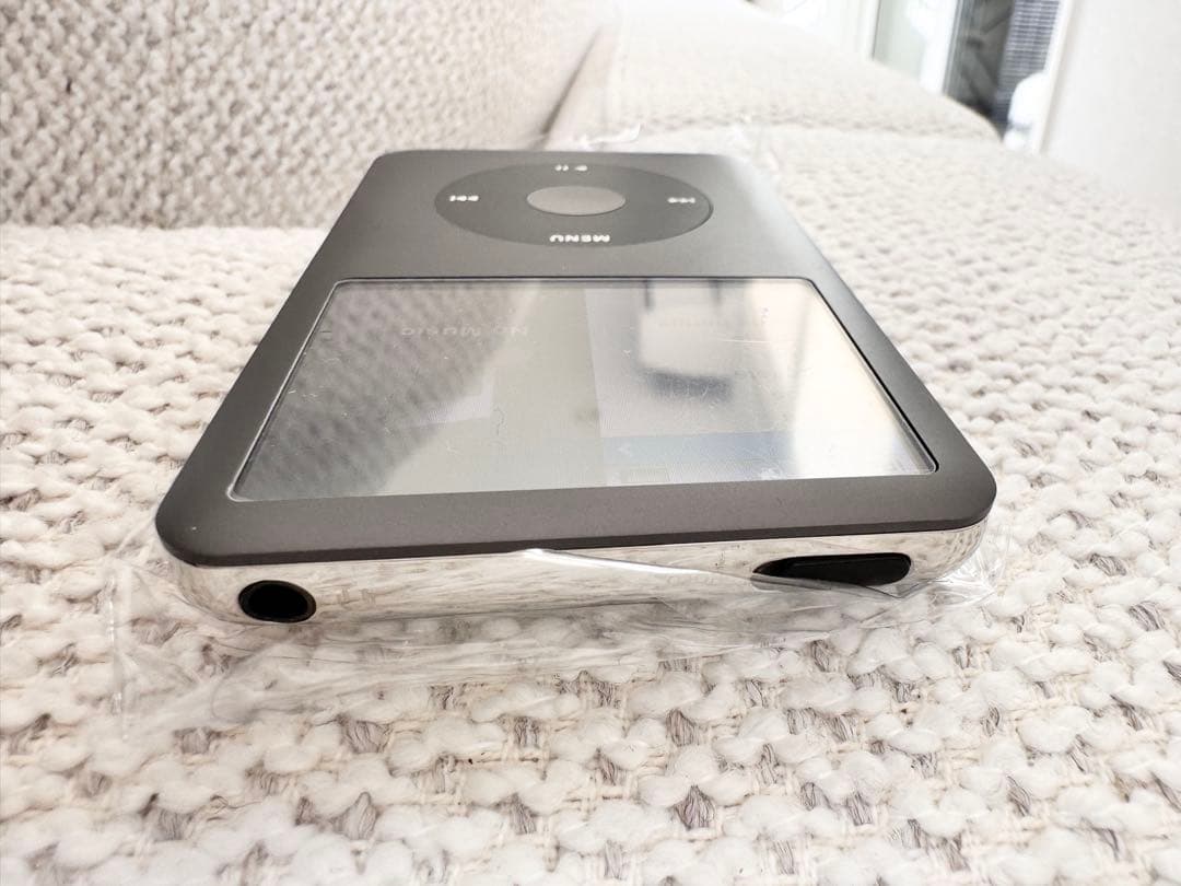 極美品 iPod classic 120GB MB565J/A 新品電池 パネル