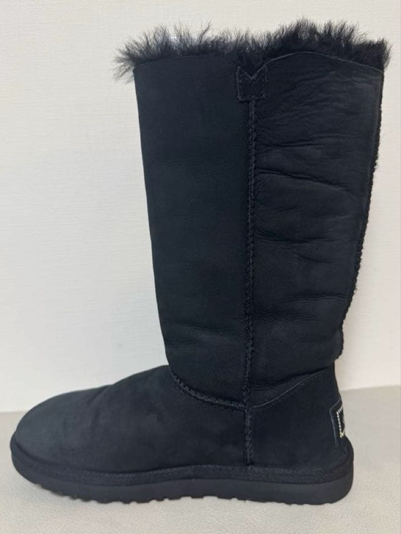 UGG スワロフスキー　22㎝　ブラック　ロングブーツ　ムートンブーツ