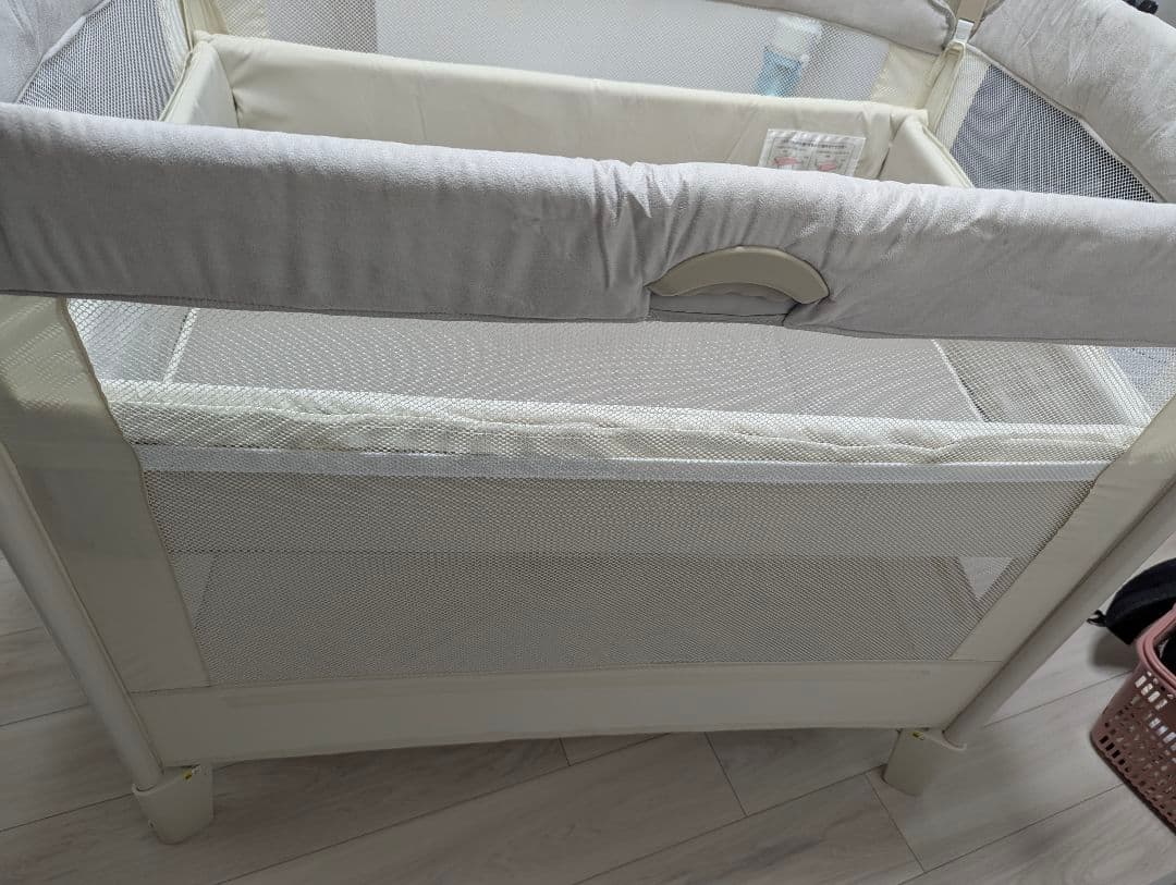 ココネルエアープラス　アップリカ　Aprica ホワイトベージュ