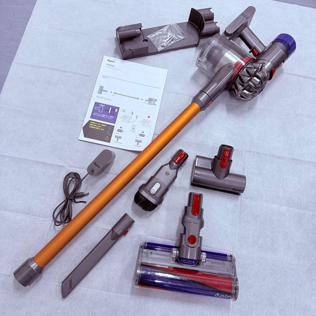 【美品】Dyson V8 Fluffy SV10 付属品完備 【分解洗浄済】