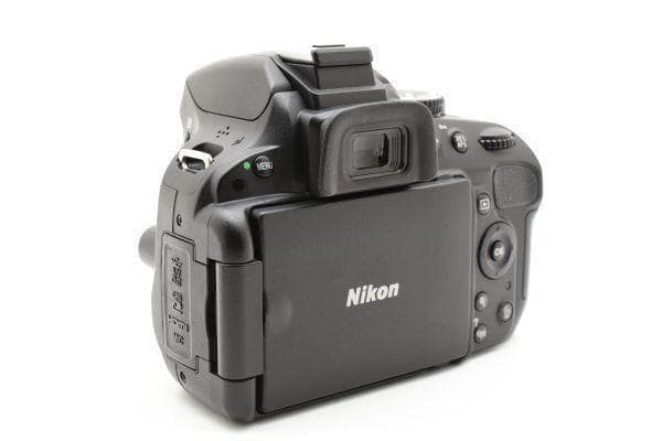 ニコン Nikon D5100 ボディ 一眼レフカメラ《ショット数7539回》