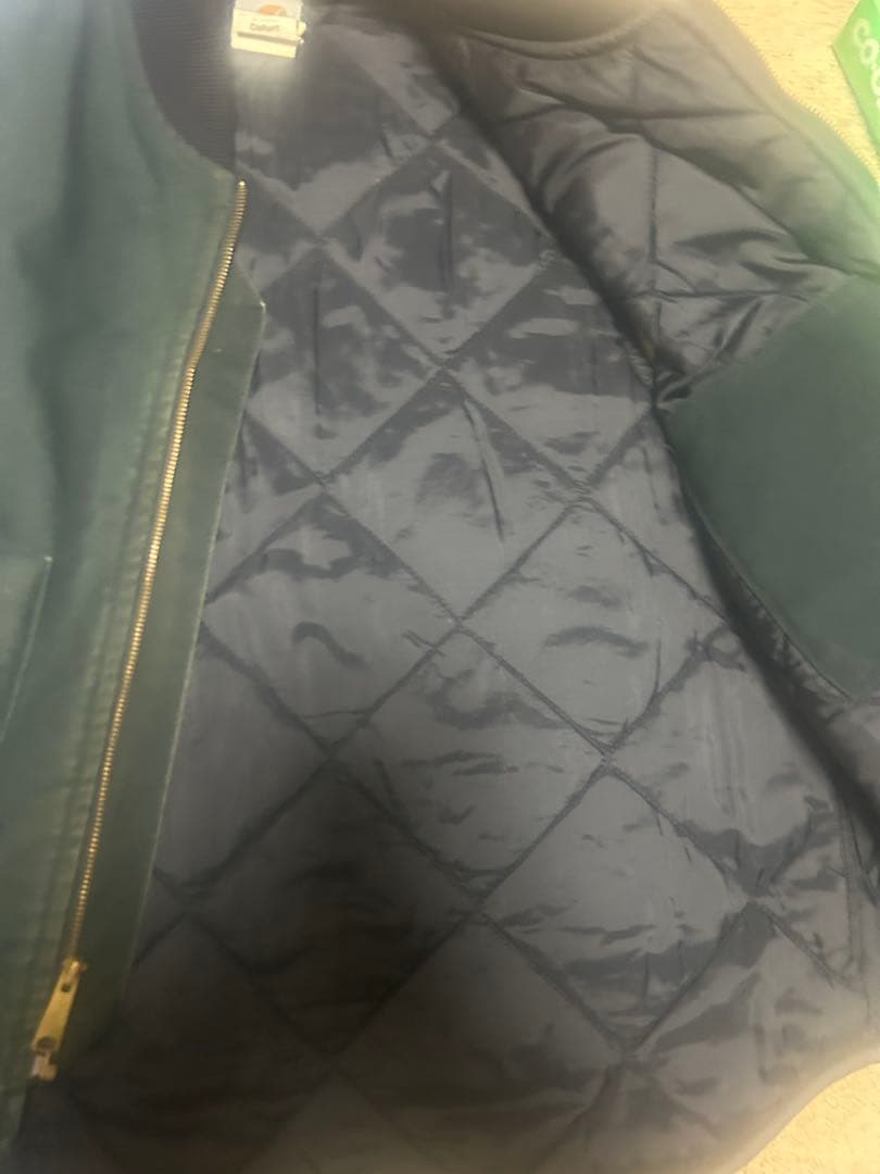 Carhartt ダークグリーン ベスト （値段交渉可能）