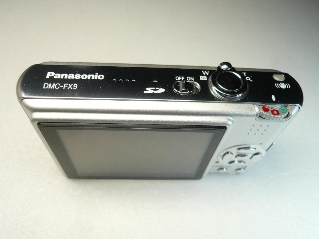 LUMIX★DMC-FX9⭐️極美品⭕️箱入完品⭕️安心の実働品★シルバー