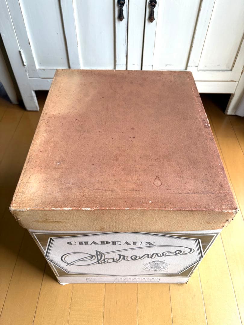 ♡ フランスアンティーク　ハットボックス　レアサイズ　レタリング　帽子ケース