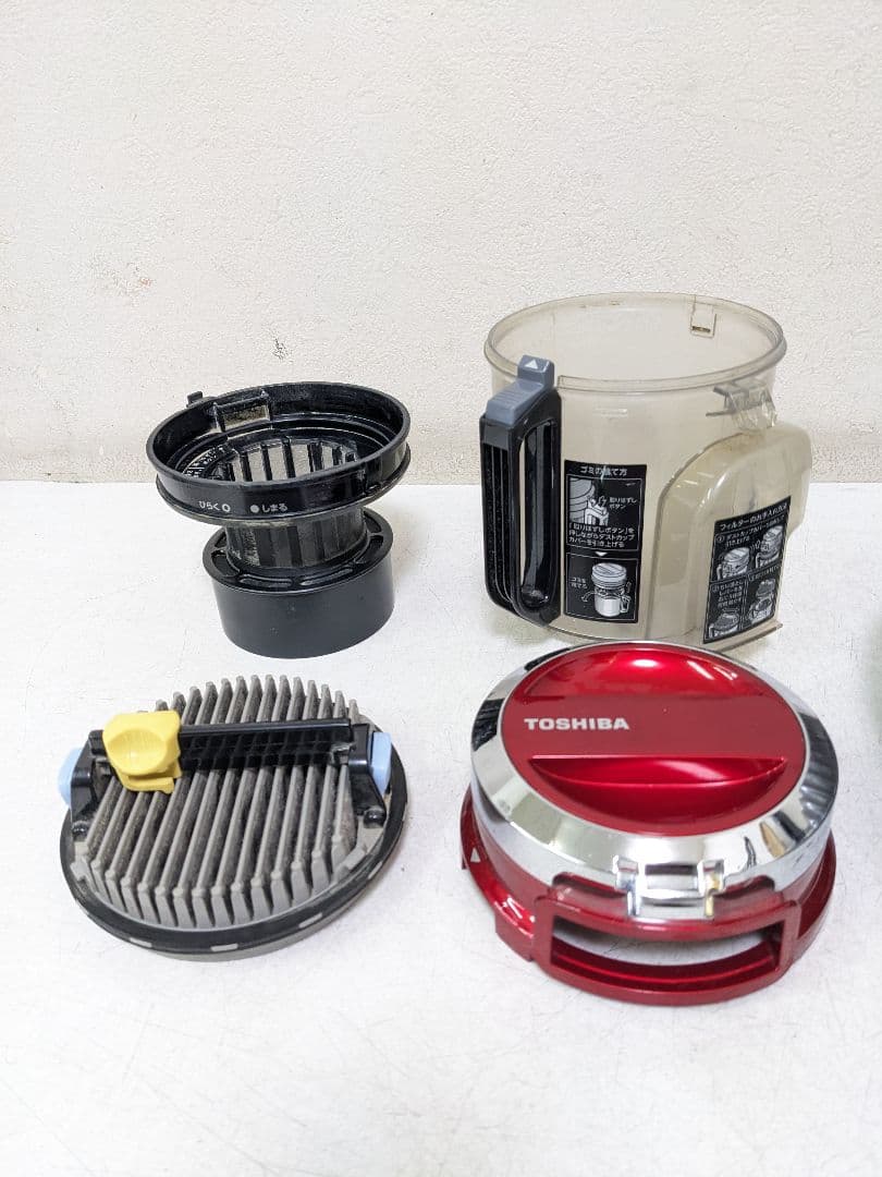 TOSHIBA 東芝 VC-CF31-R サイクロン式掃除機 2022年製