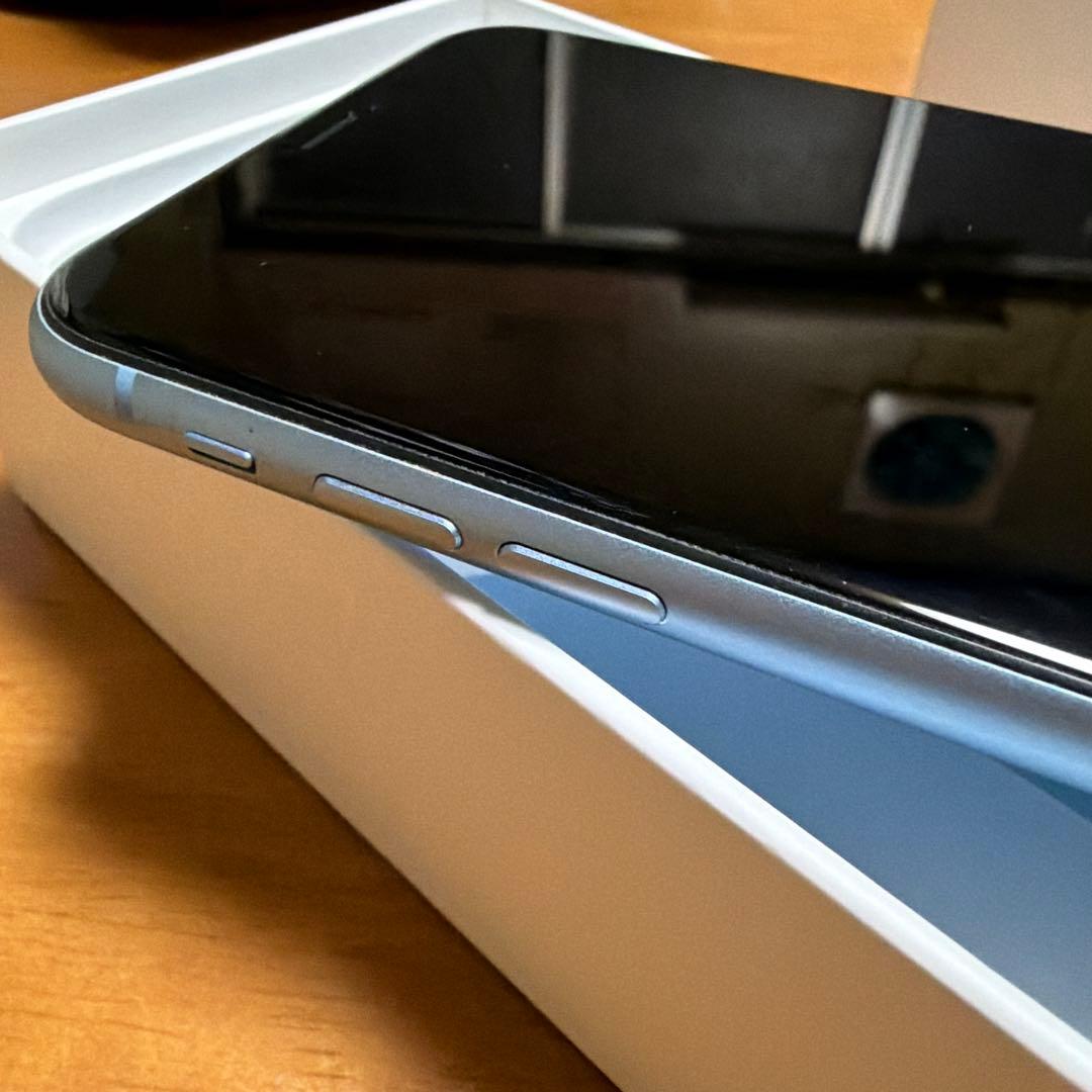 Apple iPhone XR ブルー64GB