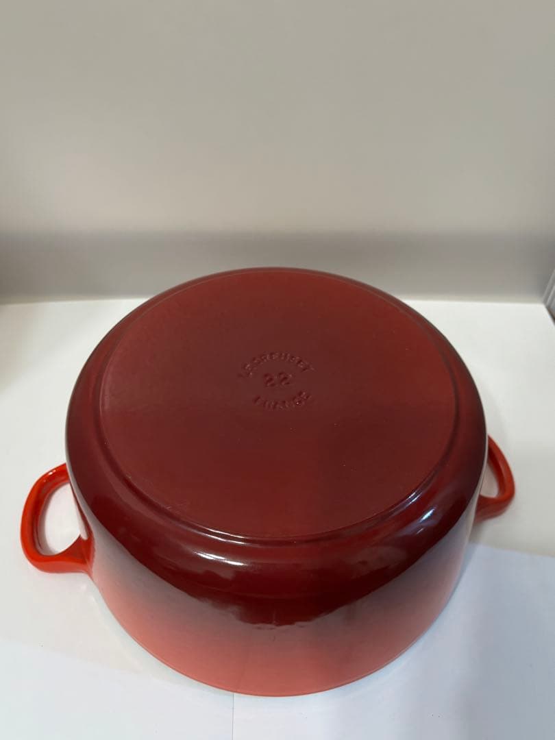 ル・クルーゼ LECREUSET ココット・ロンド 22cm 両手鍋