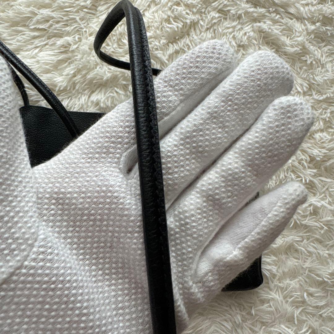 ✨極美品✨イルビゾンテ 本革 クロスボディバッグ　ショルダーバッグ　ブラック