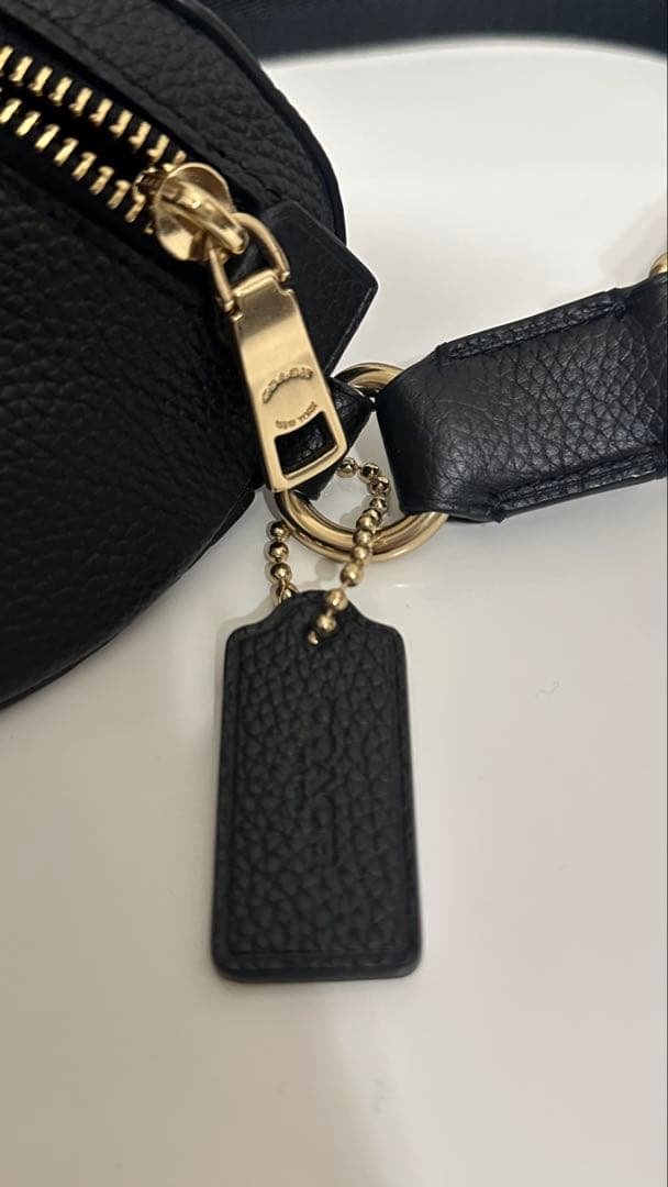 (超美品)COACH レザー ブラック ボディバッグ