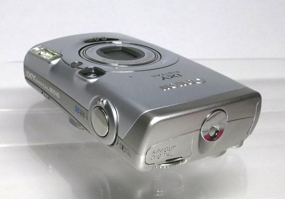 IXY DIGITAL 810 IS 動作品　バッテリー、充電器付属