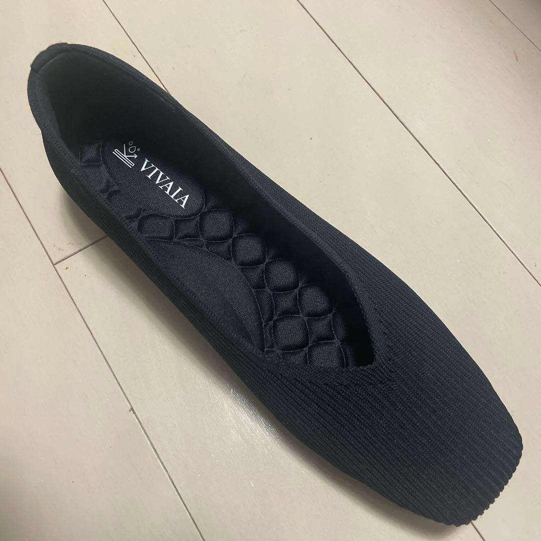 VIVAIA ブラック フラットシューズ