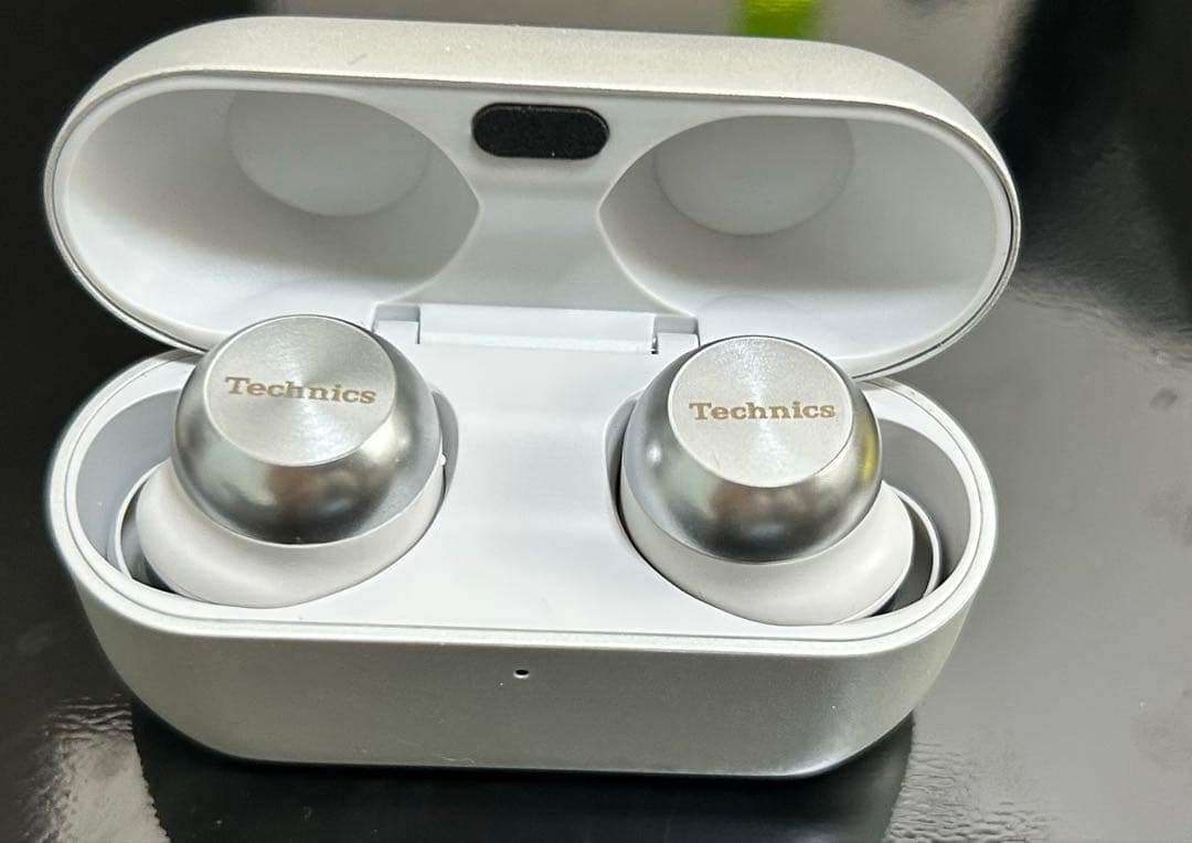 【ジャンク】Technics EAH-AZ100 ワイヤレスイヤホン　シルバー