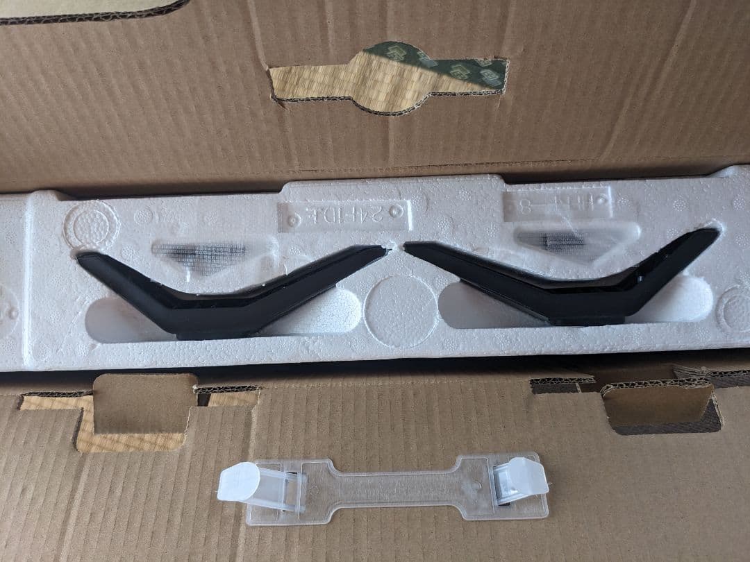 【美品】ドン・キホーテ 24型 フルHDチューナーレススマートテレビ　保証期間有