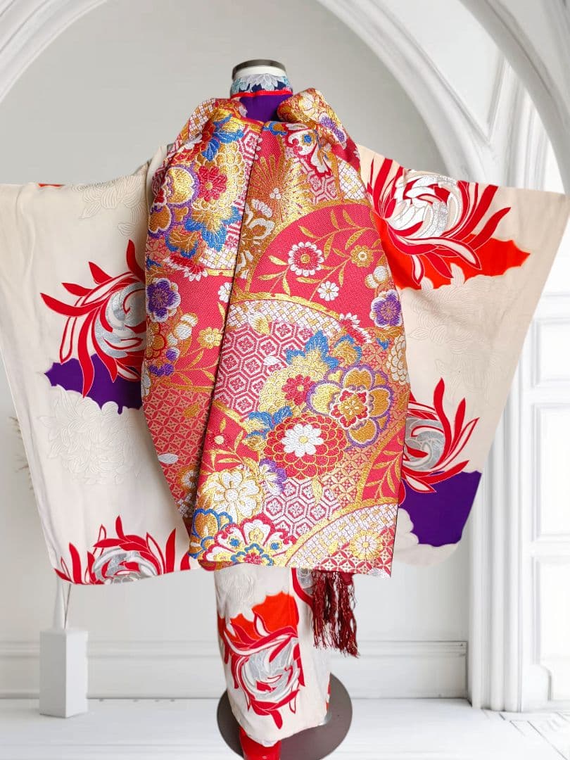 アンティーククリーム色着物と赤の作り帯☆七五三７歳セット