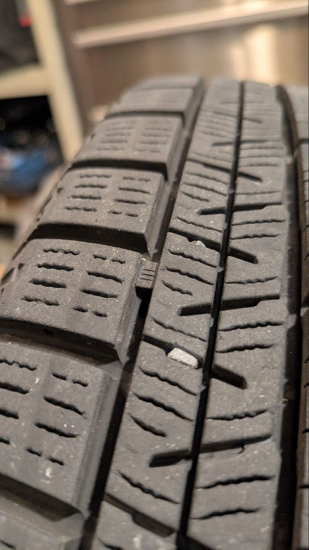 スタッドレス 2022年タイヤ 15インチ 送料込み アイスガードトヨタ等