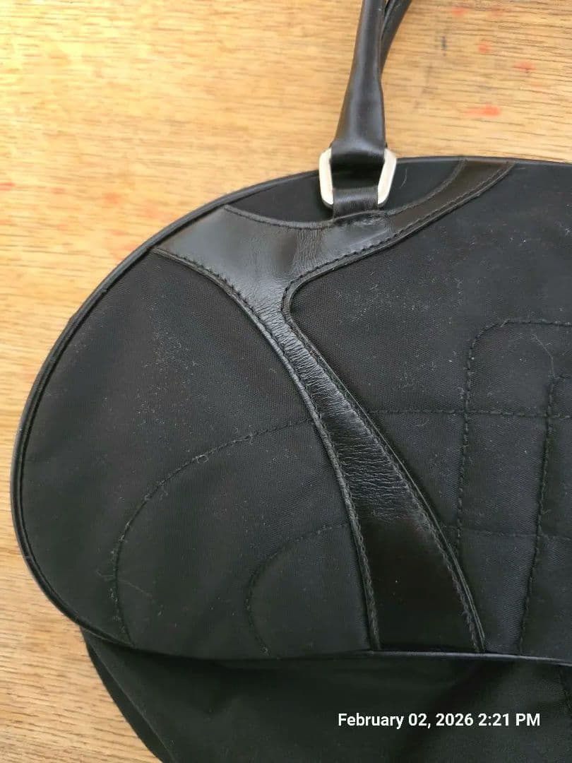 プラダ ブラック トートバッグ