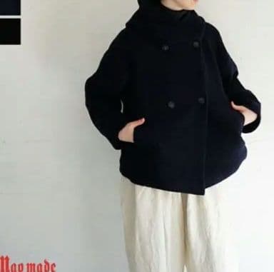 【専用】マオメイド 圧縮ウールダブルボタンミドル丈フーディジャケット　黒