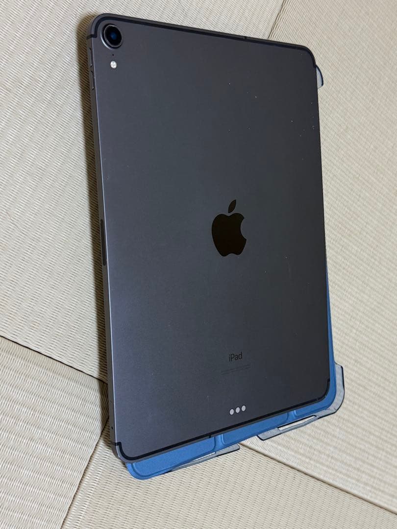 Apple iPadPro11インチシルバー本体 画面ひび割れ