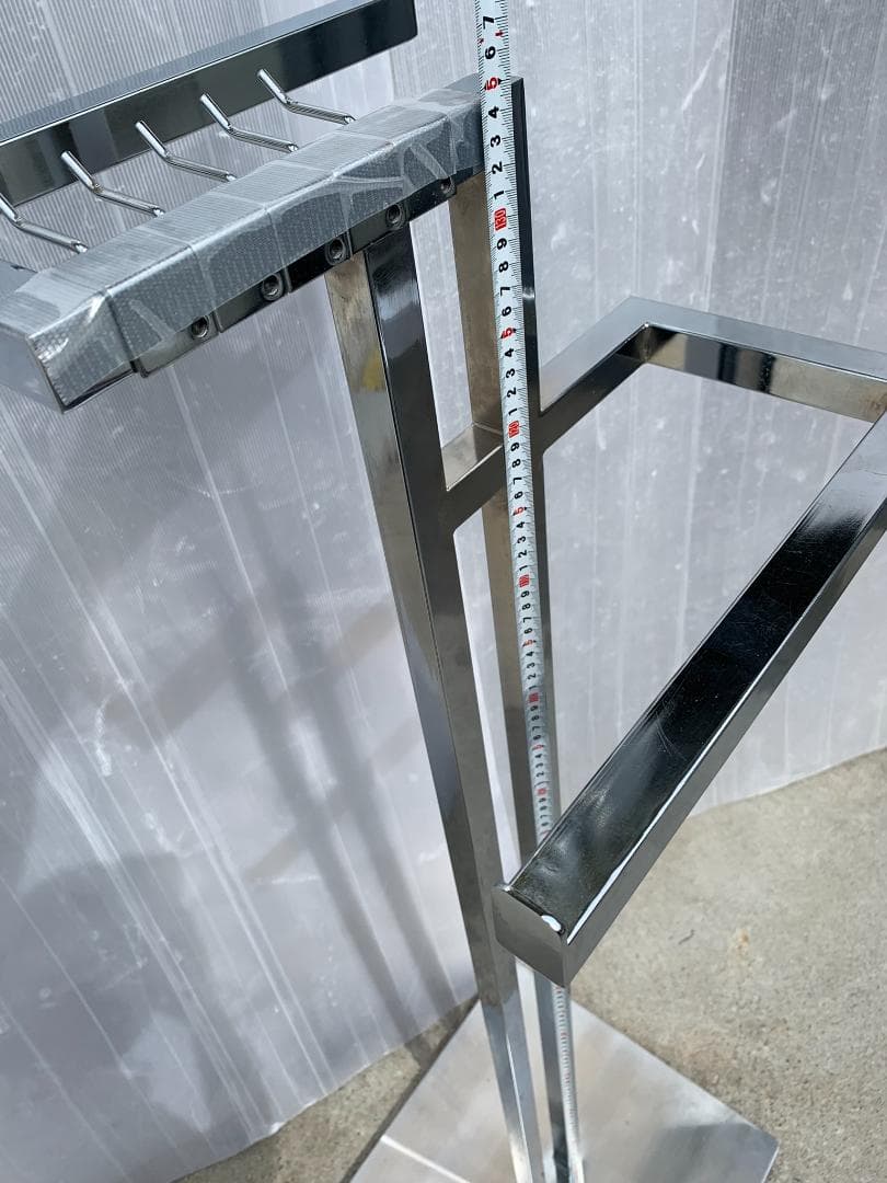 ハンガーラック　ディスプレイ　什器　服　傘　店舗　ショップ