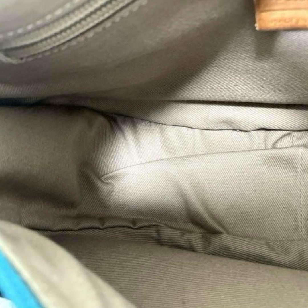 希少カラー　イルビゾンテ　ショルダーバッグ　ハーフムーン　半月　三日月　ブルー