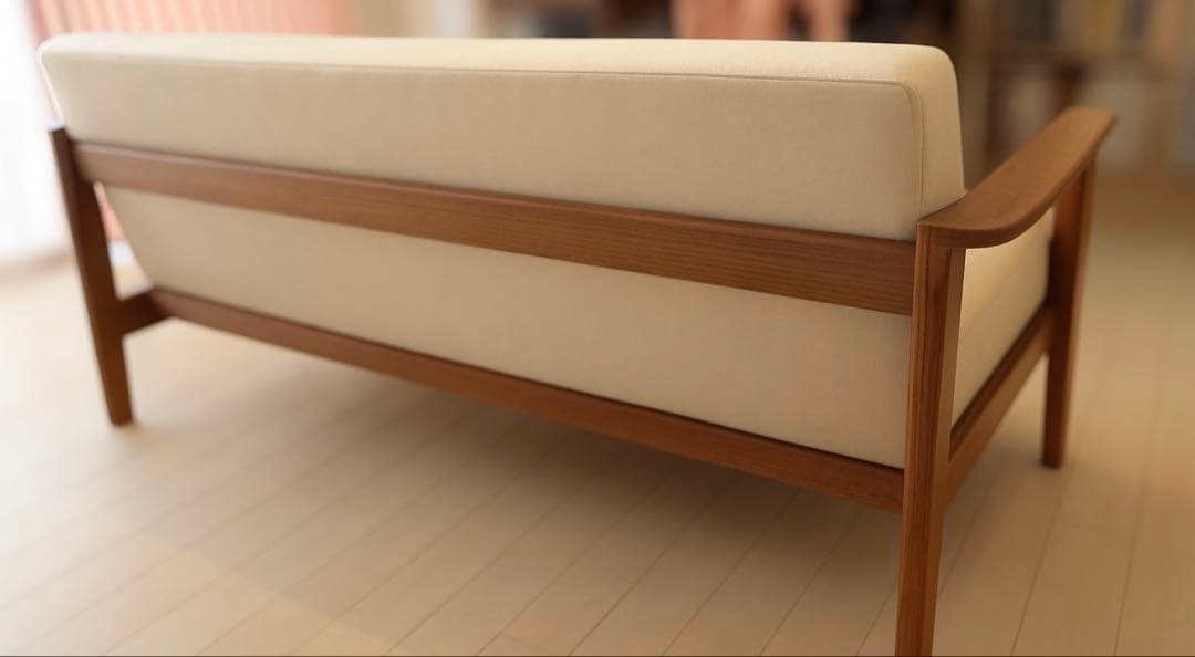 【カリモク】3人掛けソファ