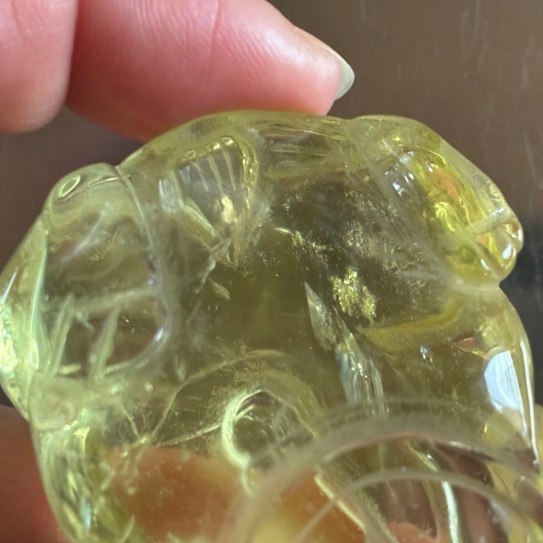 虹入り✨ シトリン貔貅彫り 58.1×39.5㍉ 66g