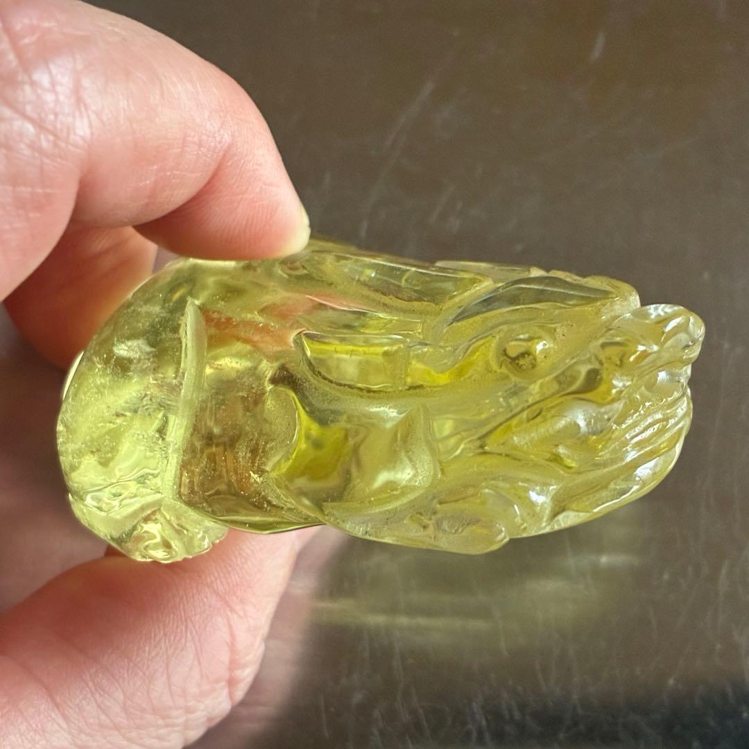 虹入り✨ シトリン貔貅彫り 58.1×39.5㍉ 66g