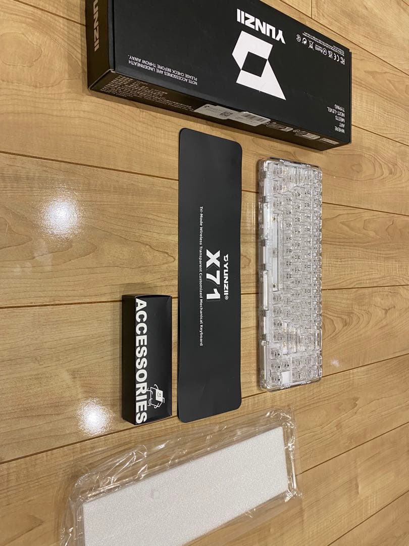 YUNZII X71 トライモードワイヤレスキーボード