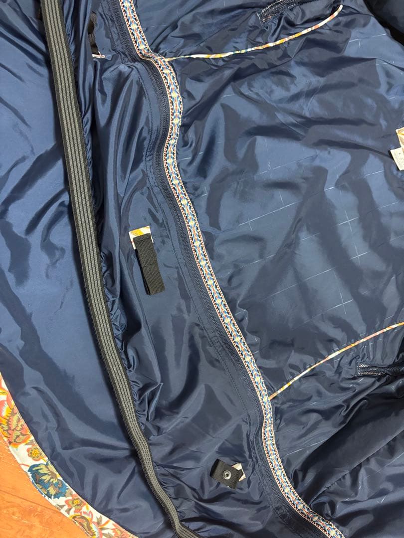 一度使用!BURTONバートン花柄スキーウェアジャケットLスノーボードスキー