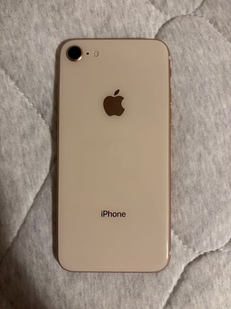 iPhone 8 ゴールド　64GB バッテリー83%
