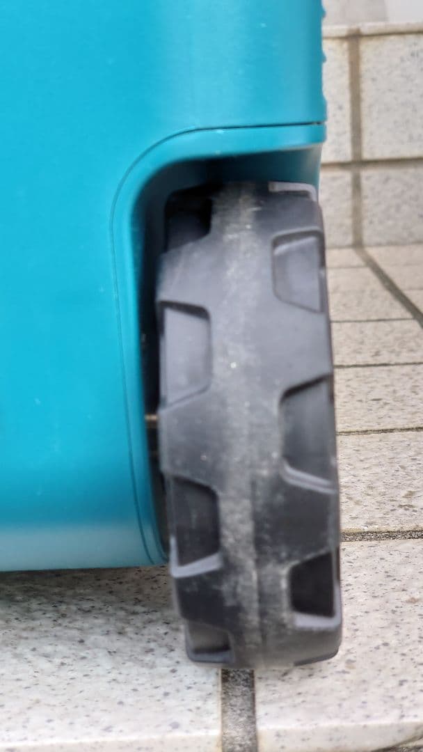 Makita CW180DZ 冷温庫