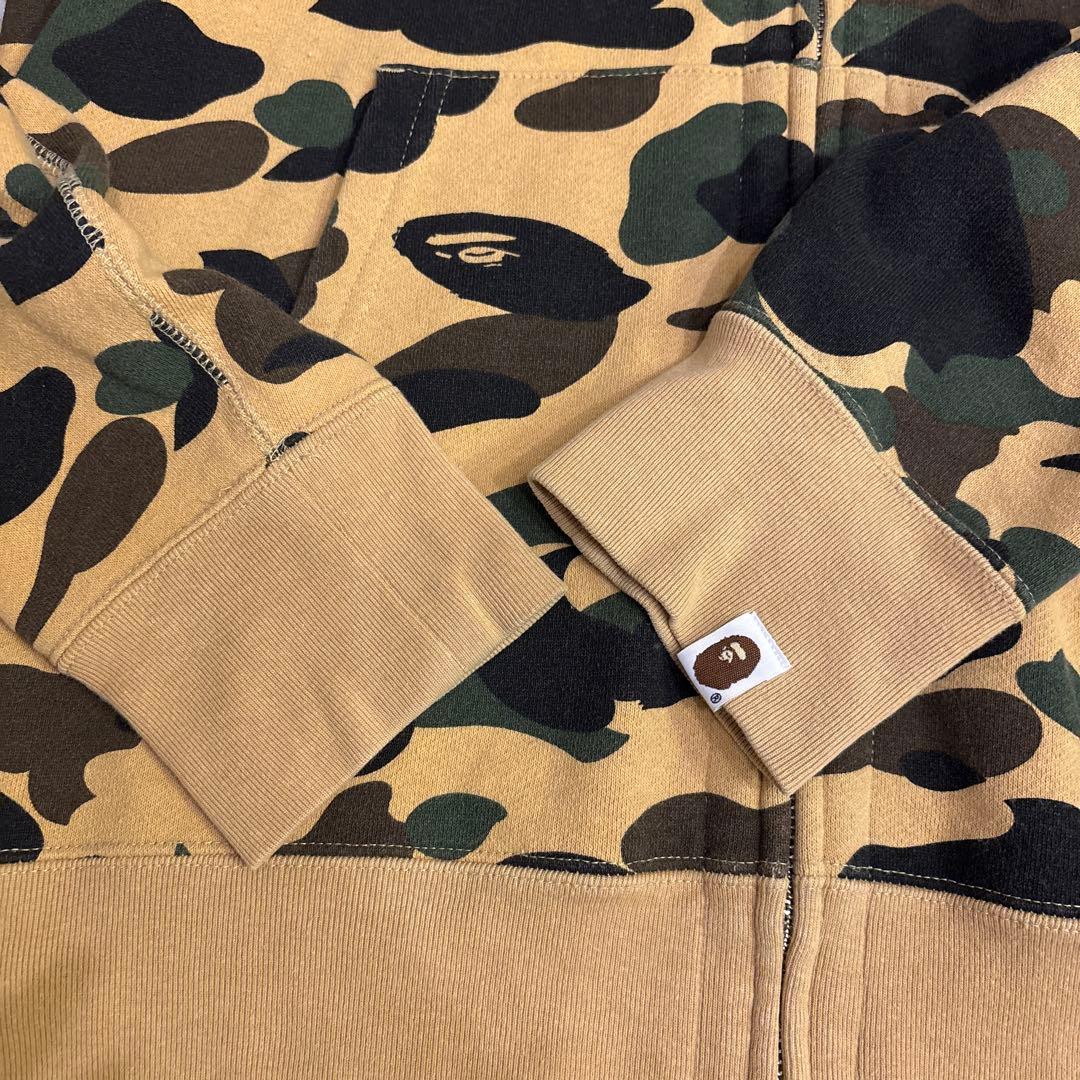 ジャケット・アウター A BATHING APE SHARK FULL ZIP HOODIE