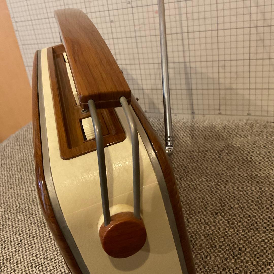 BUSH RADIO TR82 ラジオ RADIO 復刻モデル　動作確認済み