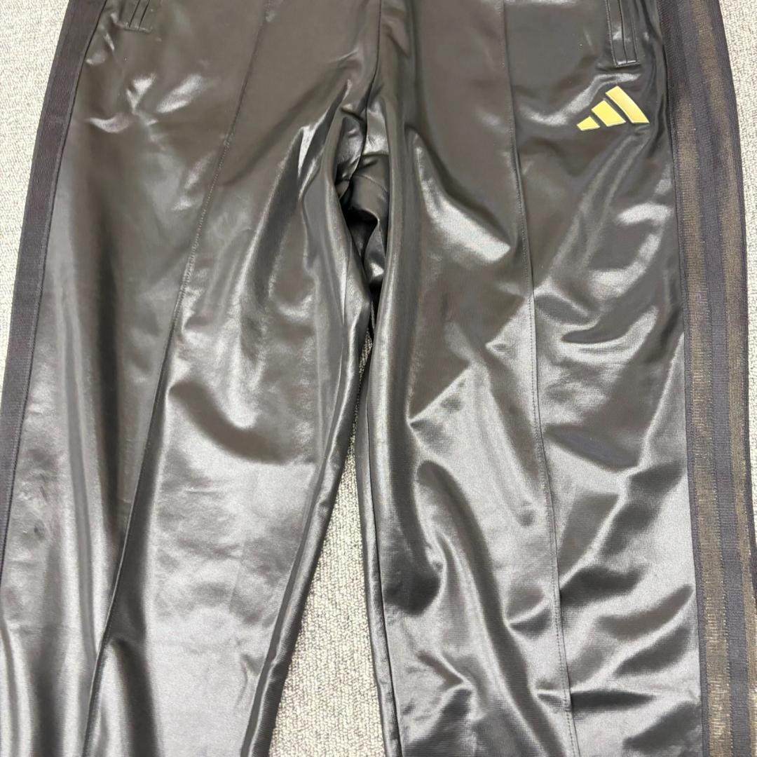 A14.adidas スタジアムゴールド ルーズフィットトラック セットアップ
