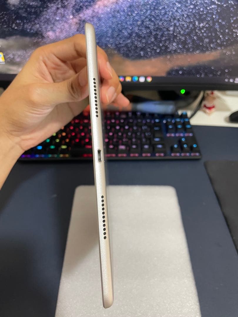 iPad Air第3世代　６４GB